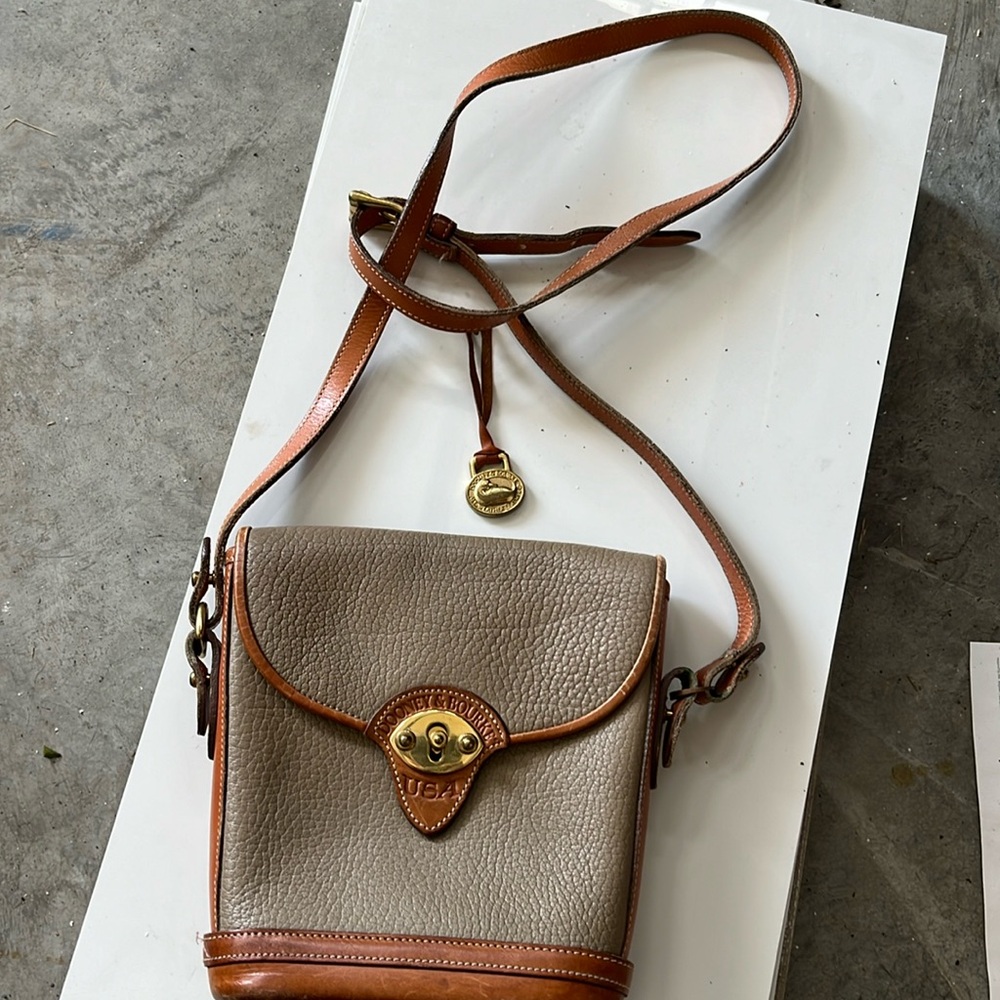 Dooney & Bourne Pre-loved crossbody